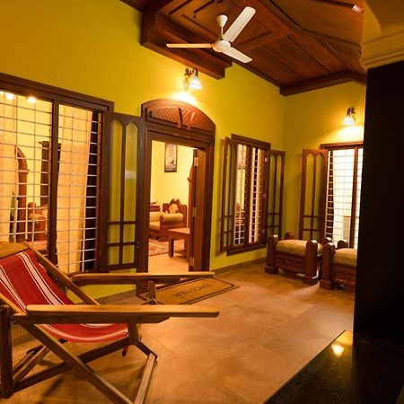 The Mayflower - Heritage Villa Alappuzha 외부 사진